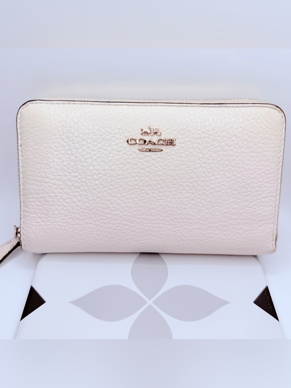 Coach Cream Leather Zip Wallet • Gold Hardware • Classic Neutral